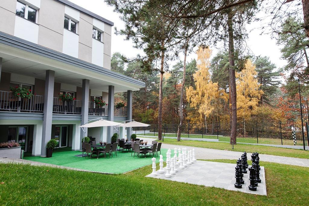 Inwest Osrodek Szkoleniowo-Wypoczynkowy Hotell Smardzewice Eksteriør bilde